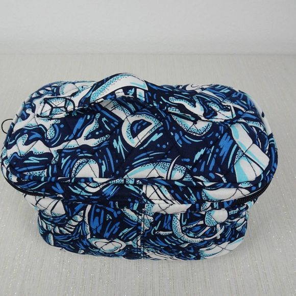 Vera Bradley Factory Style Train Case Cosmetic Make-Up Organizer SHORE ENOUGH - Picture 7 of 8